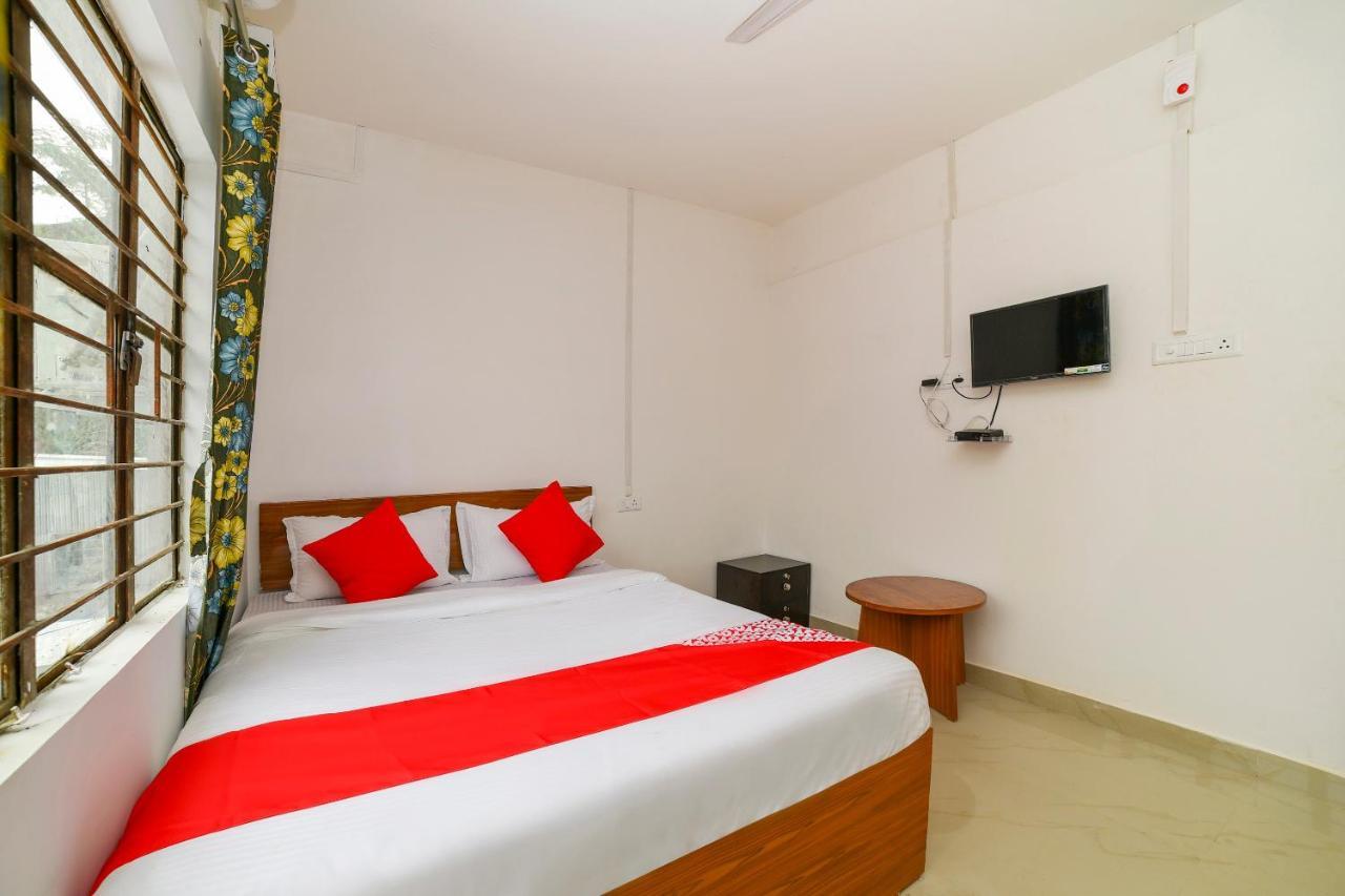 Oyo 40893 Hotel Lotus Ґувахаті Екстер'єр фото